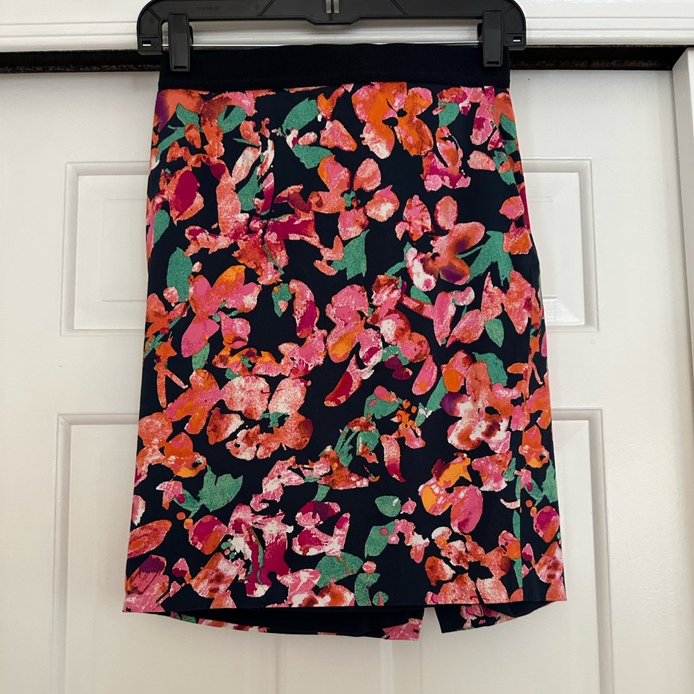 Multicolor Floral Pencil Skirt